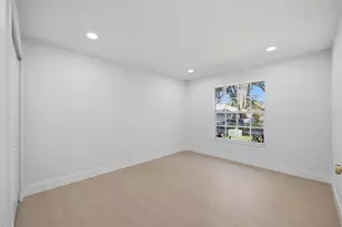 1070 Captains Way, Tarpon Springs, FL 34689 - Photo 19