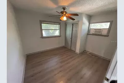527 8th Street N, Saint Petersburg, FL 33701 - Photo 11