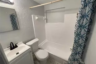 527 8th St N, Saint Petersburg, FL 33701 - Photo 13
