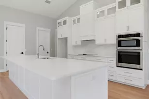 11250 Humber Rd, Weeki Wachee, FL 34614 - Photo 13