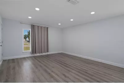 6322 67th Avenue N, Pinellas Park, FL 33781 - Photo 9