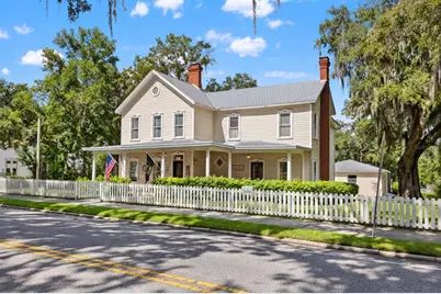 427 Howell Avenue, Brooksville, FL 34601 - Photo 1