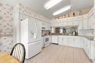 11812 Aranda Ct, Hudson, FL 34667 - Photo 9