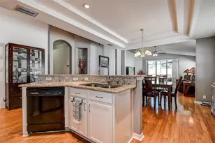 624 N Lake Blvd, Tarpon Springs, FL 34689 - Photo 9