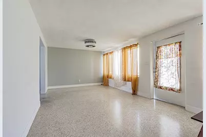 1834 Shore Drive S #4, South Pasadena, FL 33707 - Photo 9