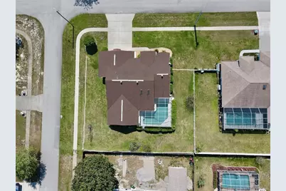 10247 Skyland Street, Spring Hill, FL 34608 - Photo 5
