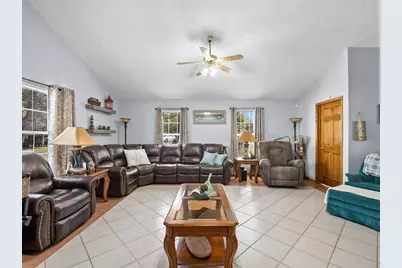 9073 Madrid Road, Weeki Wachee, FL 34613 - Photo 23