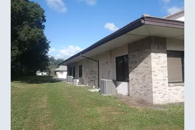 833 Cypress Village Boulevard, Ruskin, FL 33573 - Photo 7