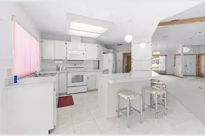 10460 Utah Street, Spring Hill, FL 34608 - Photo 15
