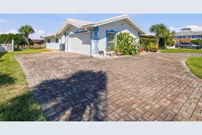5451 Windward Way, New Port Richey, FL 34652 - Photo 3