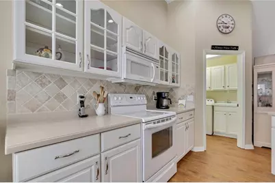 300 Hartford Court, Spring Hill, FL 34609 - Photo 5