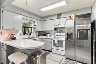 7079 Lafayette N, Pinellas Park, FL 33781 - Photo 9