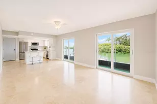 8818 Bay Pointe Dr, Tampa, FL 33615 - Photo 15