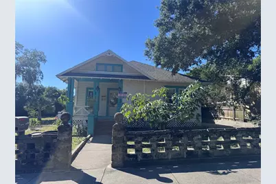 39 West Park Street, Tarpon Springs, FL 34689 - Photo 1