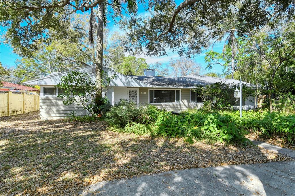 5311 Winchester Dr, Sarasota, FL 34234 - MLS A4527218 - Coldwell Banker