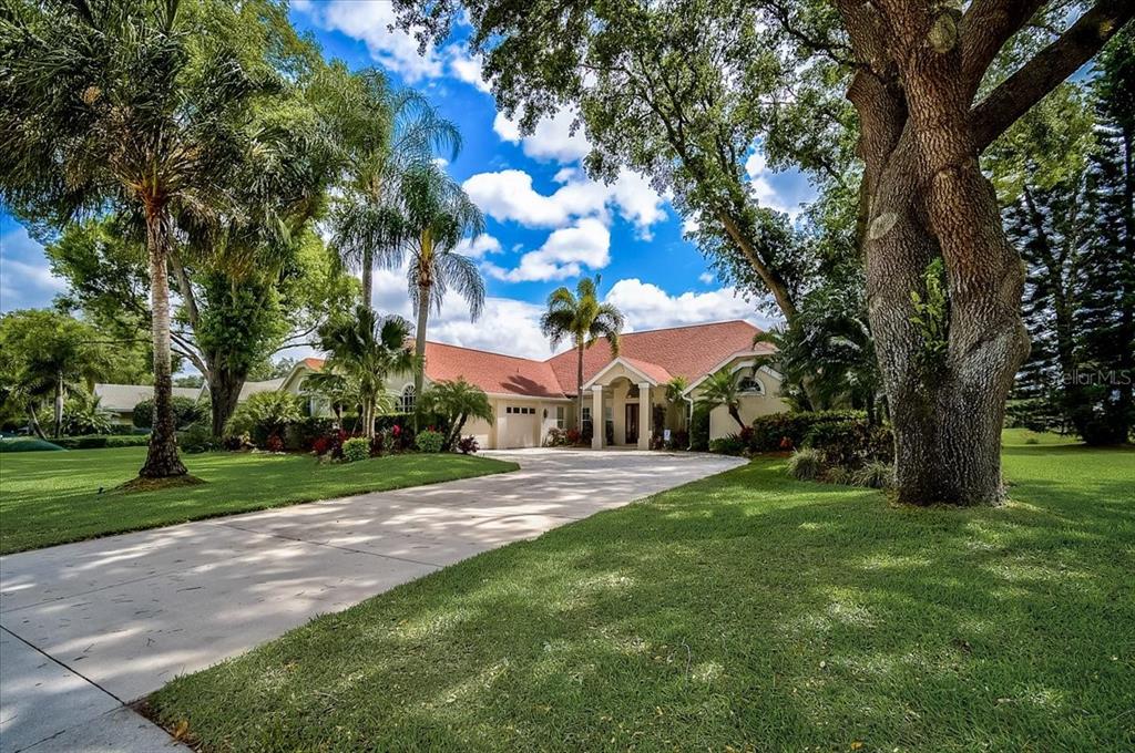 8778 Misty Creek Dr, Sarasota, FL 34241 MLS A4530424 Coldwell Banker