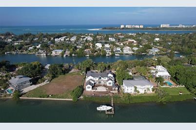 4001 Flamingo Avenue, Sarasota, FL 34242 - Photo 1