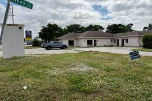 6200 S Tamiami Trl, Sarasota, FL 34231 - Photo 1