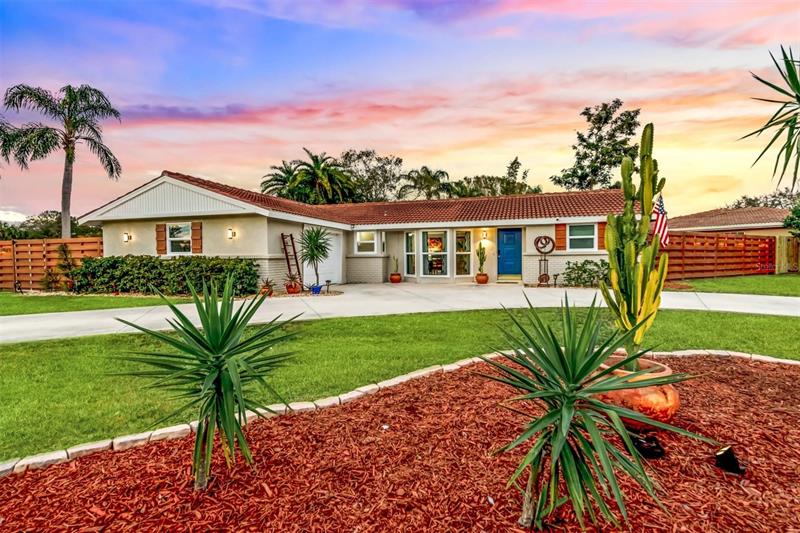 3423 Pine Valley Dr, Sarasota, FL 34239 MLS A4557646 Coldwell Banker