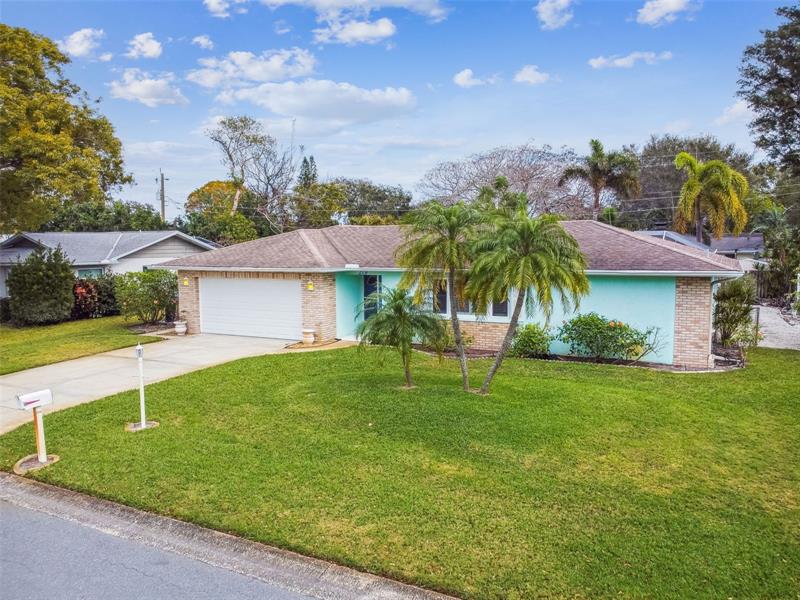 219 57th St Ct W, Bradenton, FL 34209 MLS A4558503 Coldwell Banker