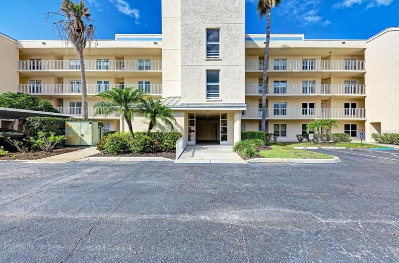 3980 Ironwood Cir 203, Bradenton, FL 34209 MLS A4559998 Coldwell