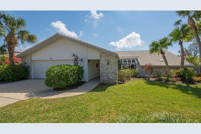 3816 Torrey Pines Boulevard, Sarasota, FL 34238 - Photo 1