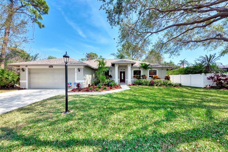 629 Oak Bay Dr, Osprey, FL 34229 MLS A4562738 Coldwell Banker