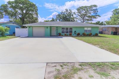 2711 24th Street W, Bradenton, FL 34205 - Photo 1