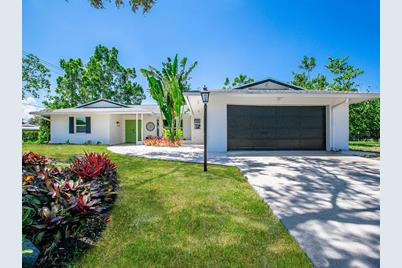 3200 Pinecrest Street, Sarasota, FL 34239 - Photo 1