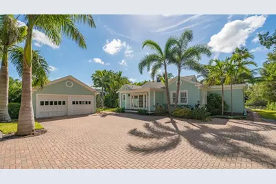 847 Hudson Avenue, Sarasota, FL 34236 - Photo 1