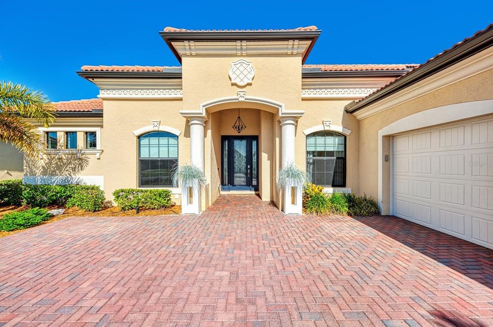 10708 Tarflower Dr, Venice, FL 34293 MLS A4587324 Coldwell Banker