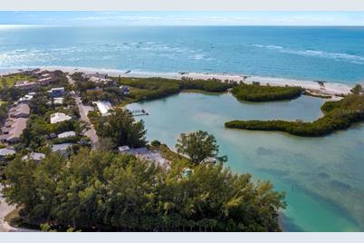 490 N Shore Road #8, Longboat Key, FL 34228 - Photo 1