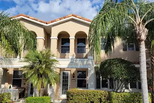 3780 82nd Ave Cir E, Sarasota, FL 34243 - Photo 1