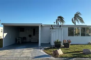 2301 16th St W, Bradenton, FL 34205 - Photo 1