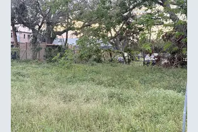 Veronica H Allen, Sarasota, FL 34234 - Photo 1