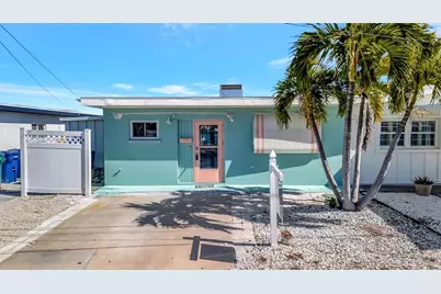 23 Seaside Court, Holmes Beach, FL 34217 - Photo 1