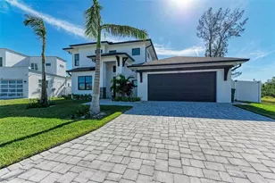 901 30th Ct E, Bradenton, FL 34208 - Photo 1