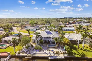 2127 Lusitania Dr, Sarasota, FL 34231 - Photo 1