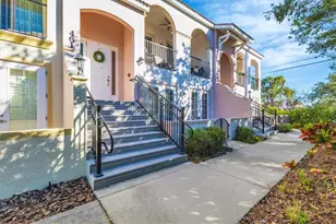 461 Nokomis Ave S, Venice, FL 34285 - Photo 1