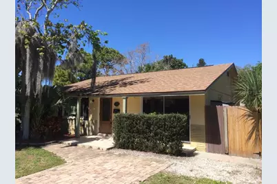 1719 Montana Avenue NE, Saint Petersburg, FL 33703 - Photo 1