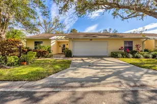 4045 Oakhurst Dr, Sarasota, FL 34233 - Photo 1