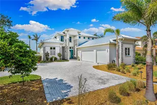 935 Bayshore Rd, Nokomis, FL 34275 - Photo 1