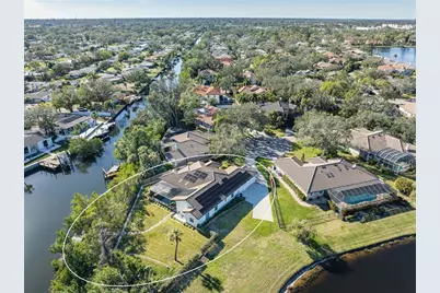 1060 Water Oak Court NE, Saint Petersburg, FL 33703 - Photo 1