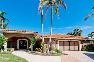 542 67th St, Holmes Beach, FL 34217 - Photo 1