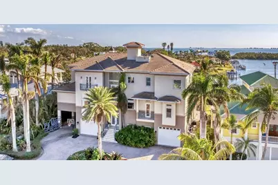 7064 Hawks Harbor Circle, Bradenton, FL 34207 - Photo 1