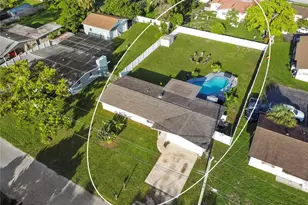 5524 25th St W, Bradenton, FL 34207 - Photo 1