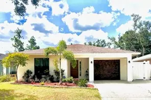 2926 Edgewood Ln, Sarasota, FL 34231 - Photo 1