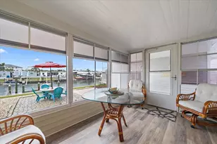 252 Aloha Dr, Palmetto, FL 34221 - Photo 1