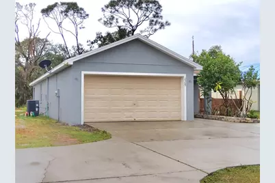 2309 30th Avenue W, Bradenton, FL 34205 - Photo 1