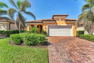 10072 Cozy Grv Dr, Venice, FL 34293 - Photo 1